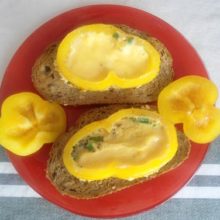 Простой рецепт омлета из яиц с паприкой